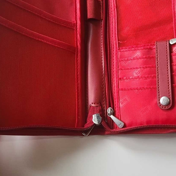 Lug wallet with elestic strap - Picture 2 of 2